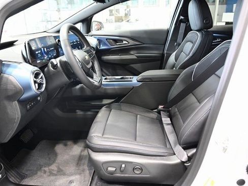 New 2026 Chevrolet Equinox EV LT w/ Convenience Package II image 9