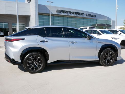 Used 2026 Lexus RZ 350e 2WD image 11
