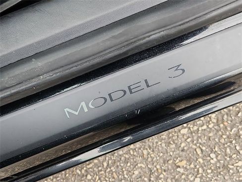 Used 2022 Tesla Model 3 Long Range image 31