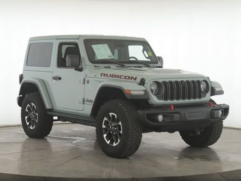 Used 2024 Jeep Wrangler Rubicon image 2