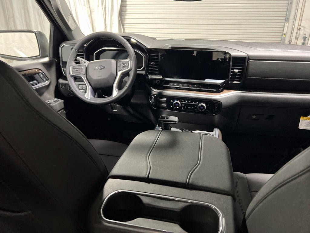 New 2026 Chevrolet Silverado 1500 RST w/ RST All Star Premium Package AWD/4WD image 15