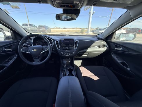 Used 2024 Chevrolet Malibu LT image 10