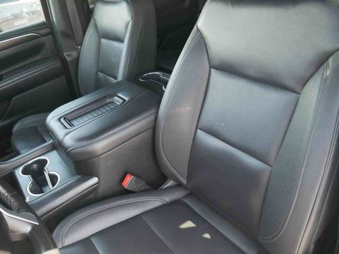 Used 2024 Chevrolet Tahoe LT AWD/4WD image 29