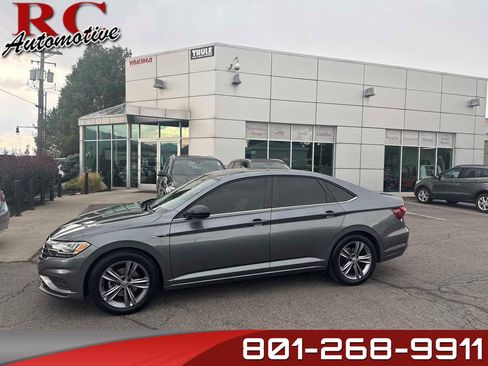 Used 2020 Volkswagen Jetta R-Line FWD image 1