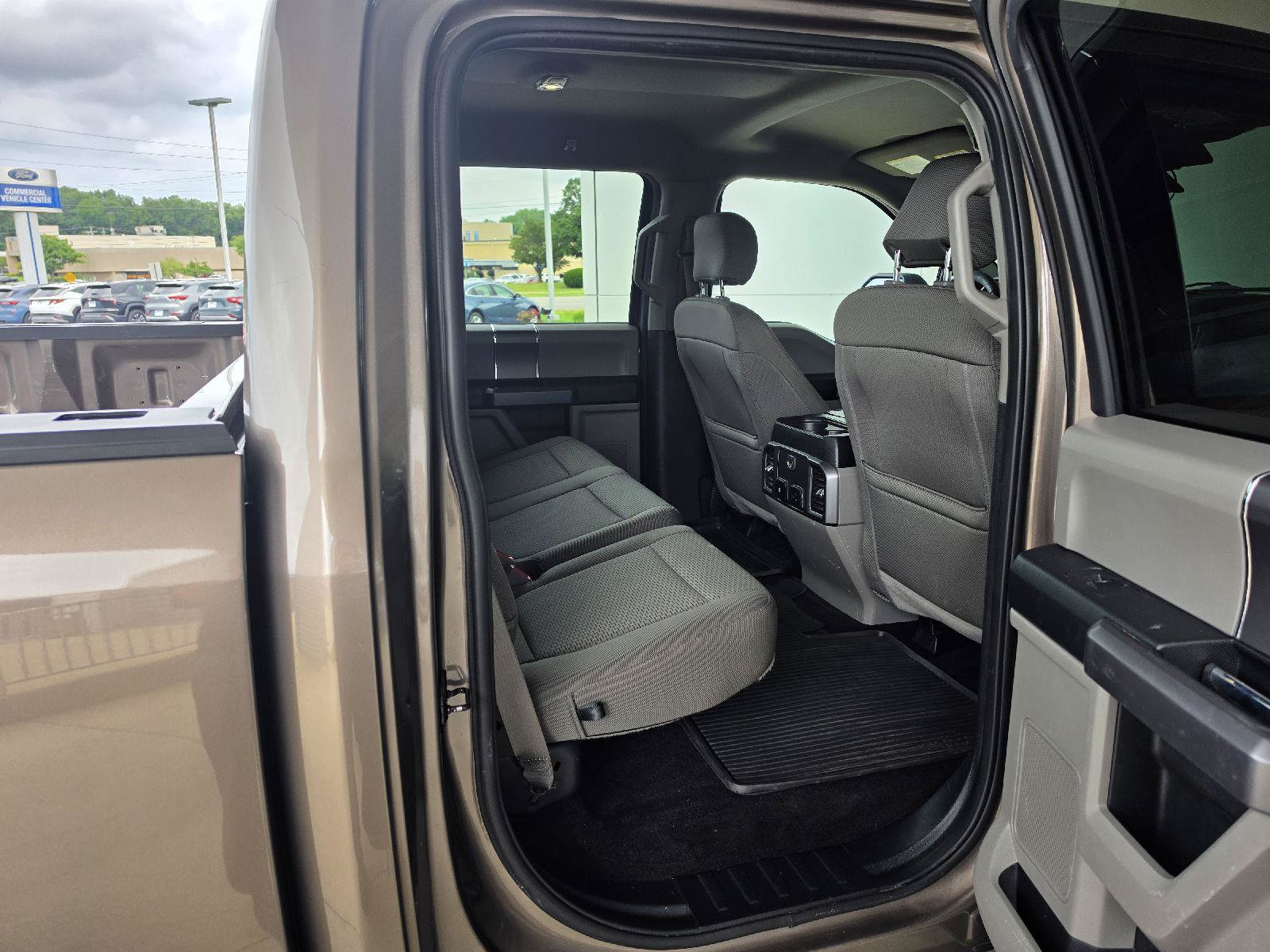 Used 2020 Ford F150 XLT w/ Equipment Group 302A Luxury AWD/4WD image 10