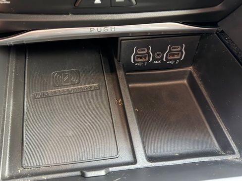 Certified 2021 Chrysler Pacifica Pinnacle image 26