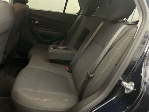 Used 2022 Chevrolet Trax LS w/ Tint and Cruise Package image 16