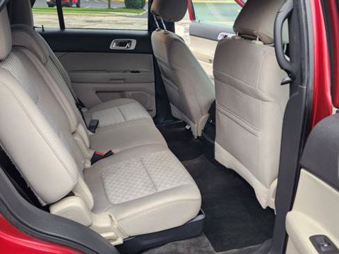 Used 2013 Ford Explorer XLT AWD/4WD image 16