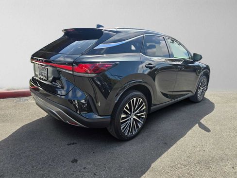 Used 2024 Lexus RX 350 w/ Convenience Package AWD/4WD image 3