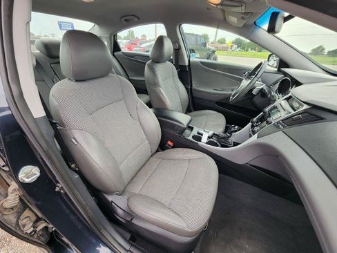 Used 2011 Hyundai Sonata SE FWD image 16