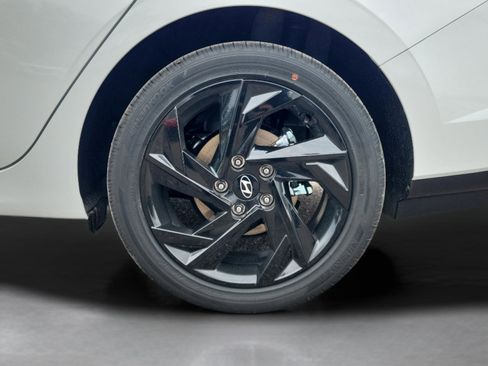 New 2026 Hyundai Elantra SEL Sport image 6