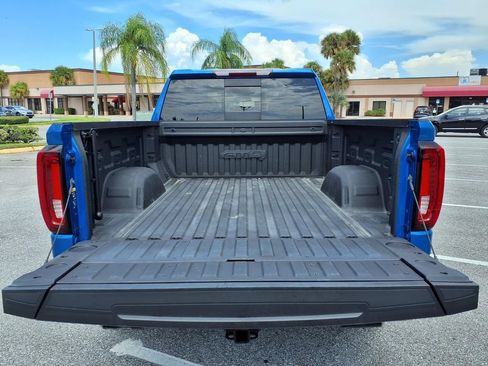 Used 2022 GMC Sierra 1500 AT4 w/ AT4 Premium Package AWD/4WD image 21