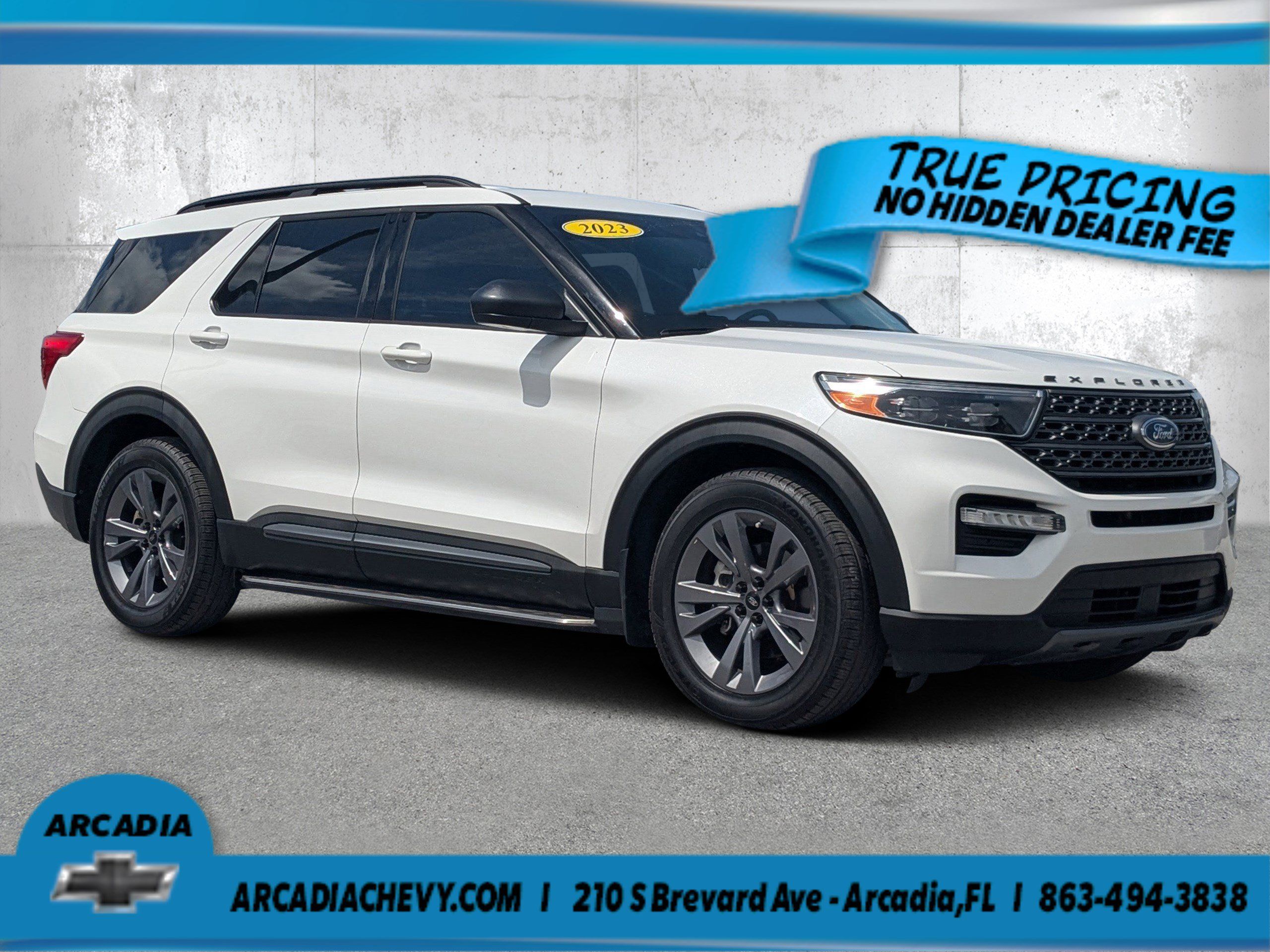 Used 2023 Ford Explorer XLT w/ Equipment Group 202A RWD image 1