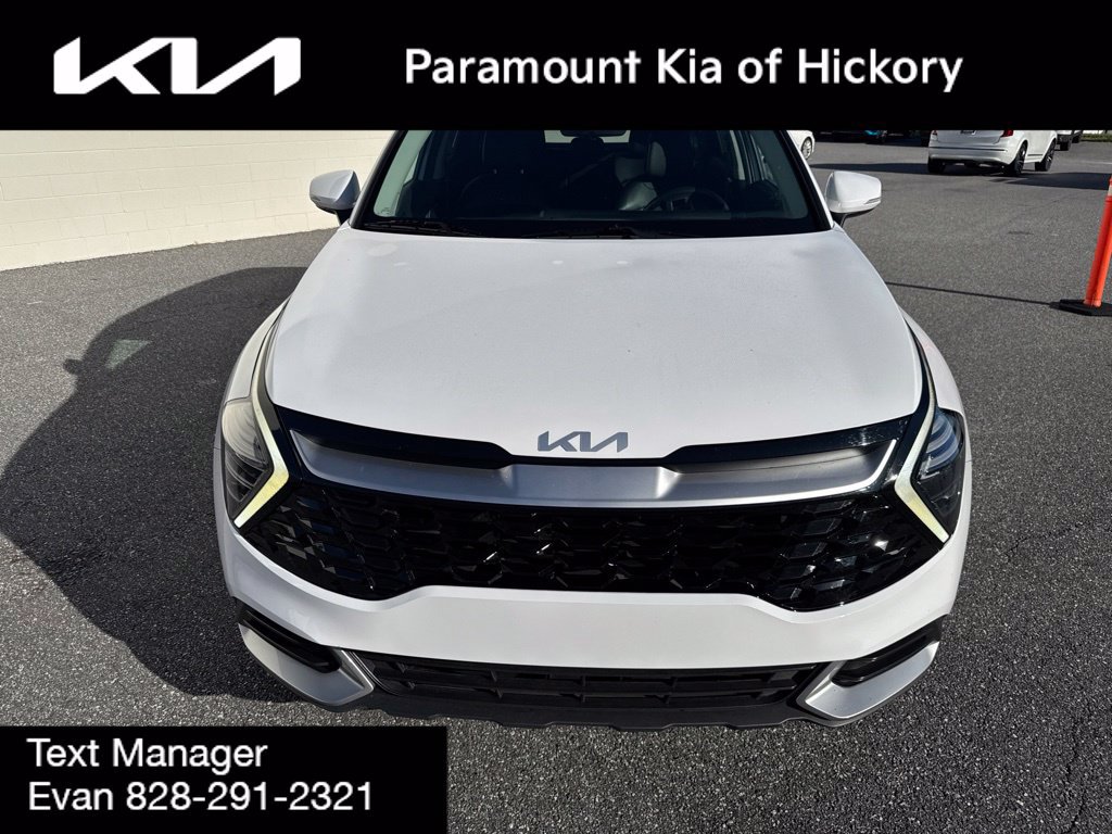 Used 2024 Kia Sportage EX FWD image 2