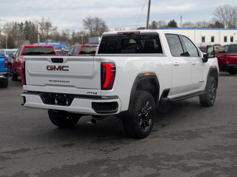 Used 2025 GMC Sierra 2500 AT4 w/ AT4 Premium Plus Package image 10