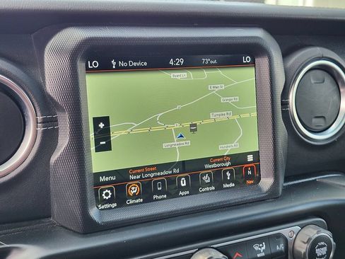Used 2020 Jeep Wrangler Unlimited Sahara AWD/4WD image 19