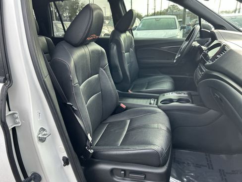 Used 2022 Honda Pilot TrailSport image 16