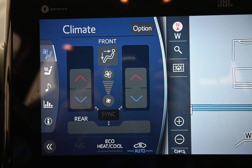 Used 2021 Toyota Highlander Platinum AWD/4WD image 26