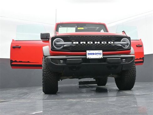 Used 2022 Ford Bronco Wildtrak image 71