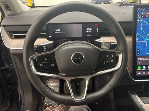Certified 2025 Volvo EX90 Ultra AWD/4WD image 21