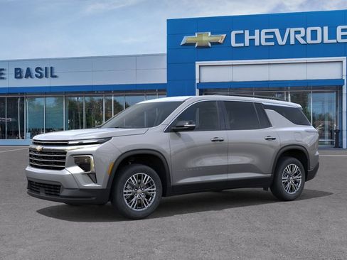New 2027 Chevrolet Traverse LT AWD/4WD image 2