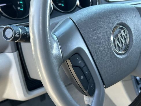 Used 2013 Buick Enclave Premium FWD image 24