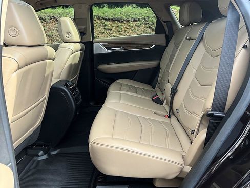Used 2020 Cadillac XT5 Sportv w/ Platinum Package AWD/4WD image 13