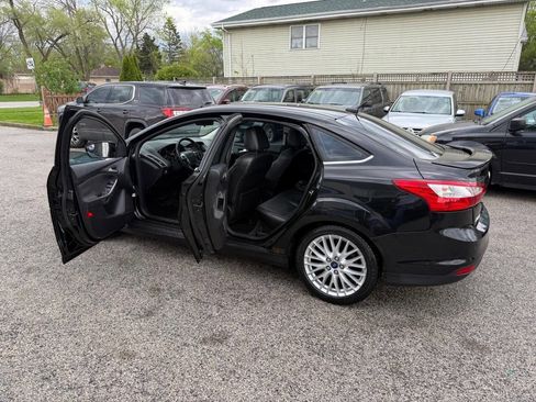 Used 2014 Ford Focus Titanium image 8