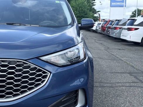 Used 2024 Ford Edge SEL AWD/4WD image 3