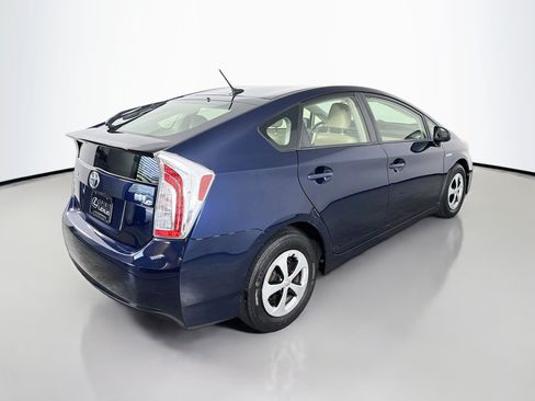 Used 2013 Toyota Prius Four FWD image 7