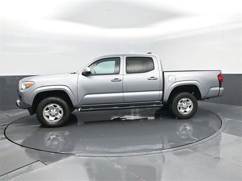 Used 2021 Toyota Tacoma SR image 5