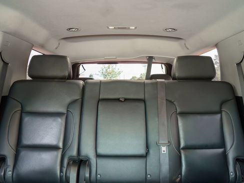 Used 2020 Chevrolet Tahoe LT RWD image 16