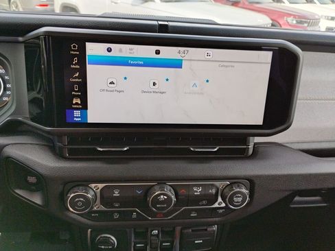 New 2026 Jeep Gladiator Sport image 31