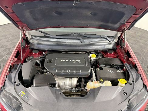 Used 2019 Jeep Cherokee Latitude Plus FWD image 33
