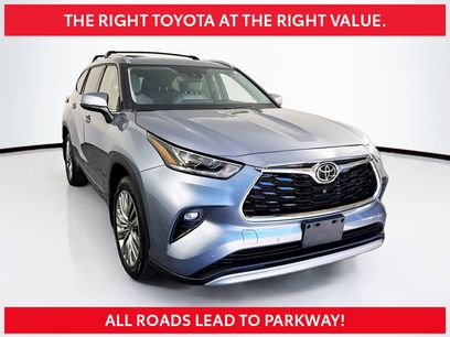 Used 2022 Toyota Highlander Platinum