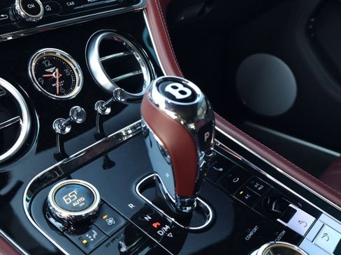 Certified 2023 Bentley Continental GT Mulliner AWD/4WD image 16