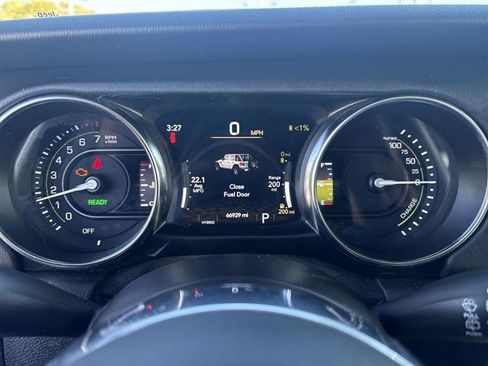 Used 2021 Jeep Wrangler Unlimited Sahara w/ Cold Weather Group image 11