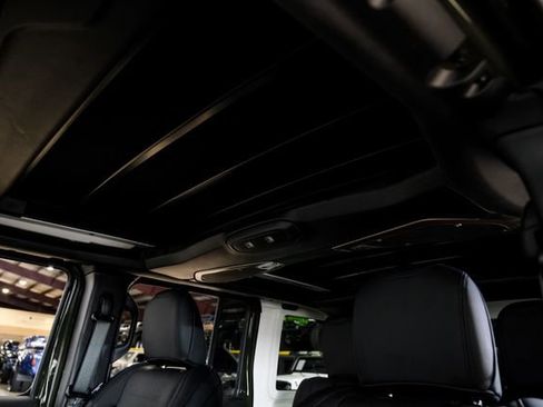 Used 2024 Jeep Wrangler Unlimited Rubicon 392 image 85