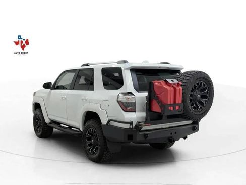 Used 2016 Toyota 4Runner SR5 Premium AWD/4WD image 4