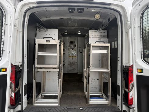 Used 2018 Ford Transit 250 148 Medium Roof w/ Exterior Upgrade Package RWD image 7