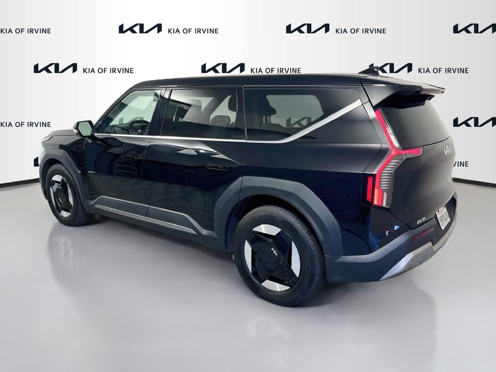 Certified 2024 Kia EV9 Light Long Range RWD image 6