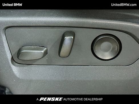 Used 2022 Chevrolet Tahoe LT w/ LT Signature Package image 4