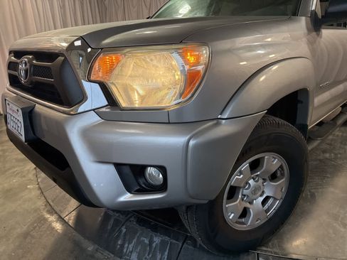 Used 2015 Toyota Tacoma 4x4 Double Cab image 9
