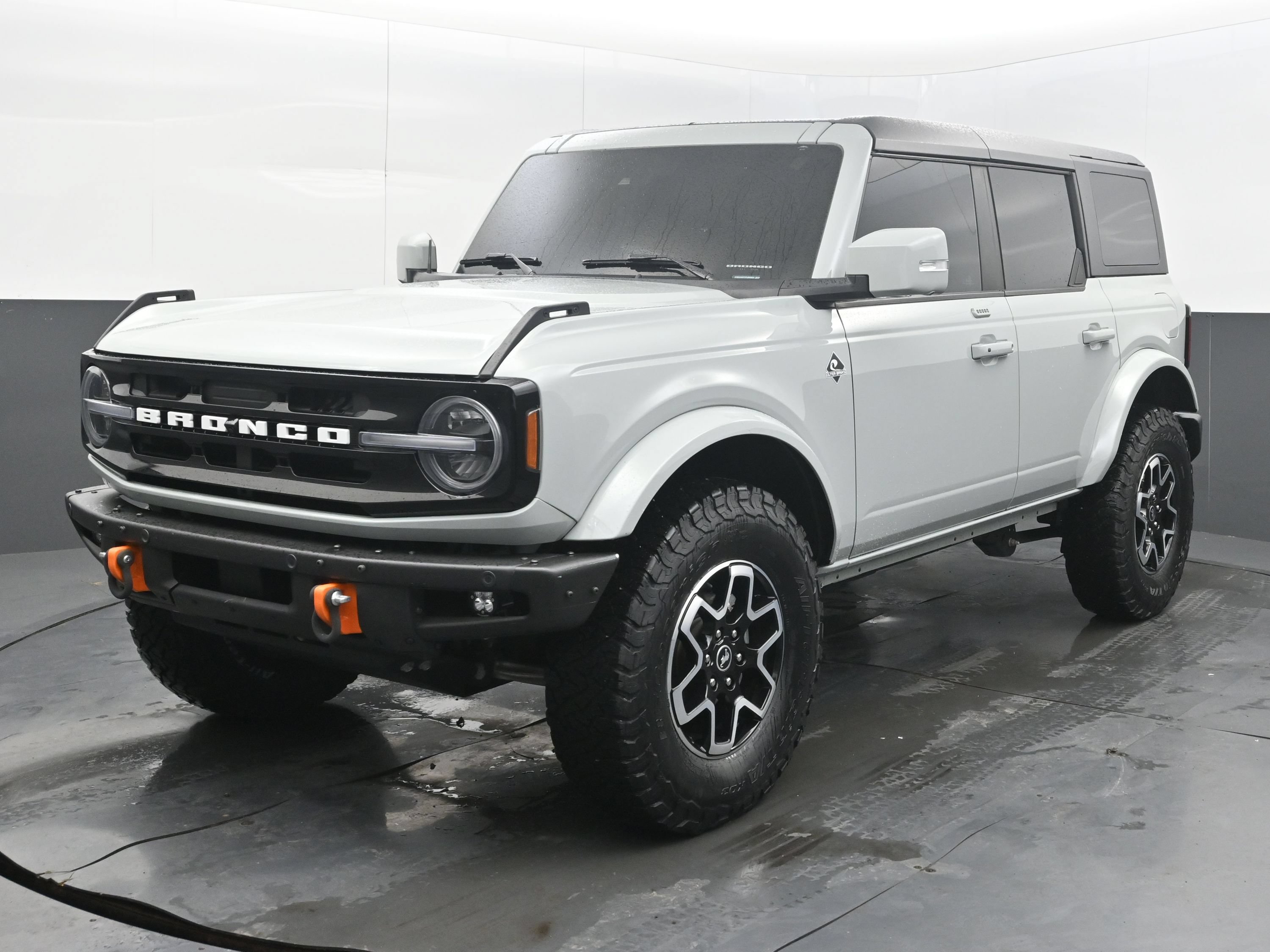 Used 2023 Ford Bronco Outer Banks AWD/4WD image 4