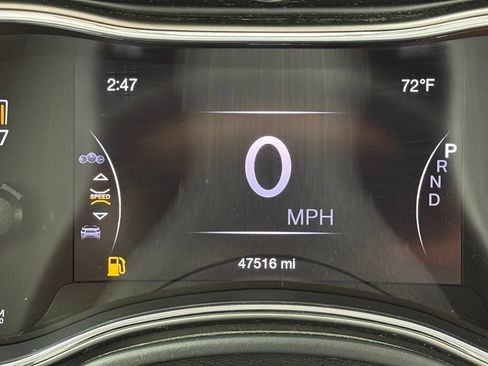 Used 2020 Jeep Grand Cherokee Laredo AWD/4WD image 8