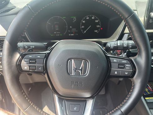 Used 2025 Honda CR-V Sport Touring image 7