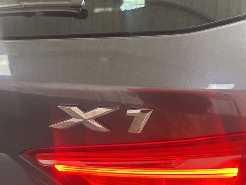 Used 2017 BMW X1 xDrive28i image 11