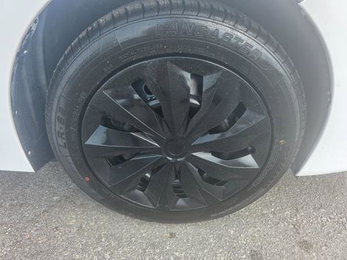 Used 2015 Toyota Corolla S FWD image 19