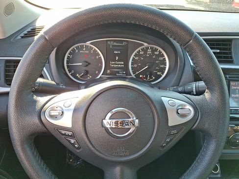 Used 2018 Nissan Sentra SV image 22