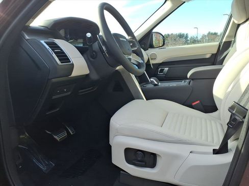 New 2026 Land Rover Discovery Limited Edition image 18